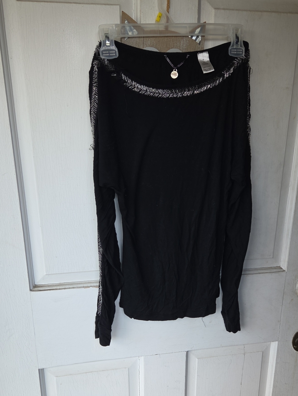 Women's Black Long-Sleeve Off-Shoulder Top with Contrast Trim Bke Y2k